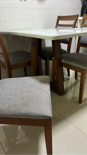 Mesa madeira maciça 4 cadeiras