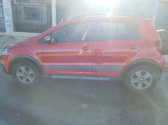 Volkswagen Crossfox 1.6 MI Total Flex 8V 5P 2012