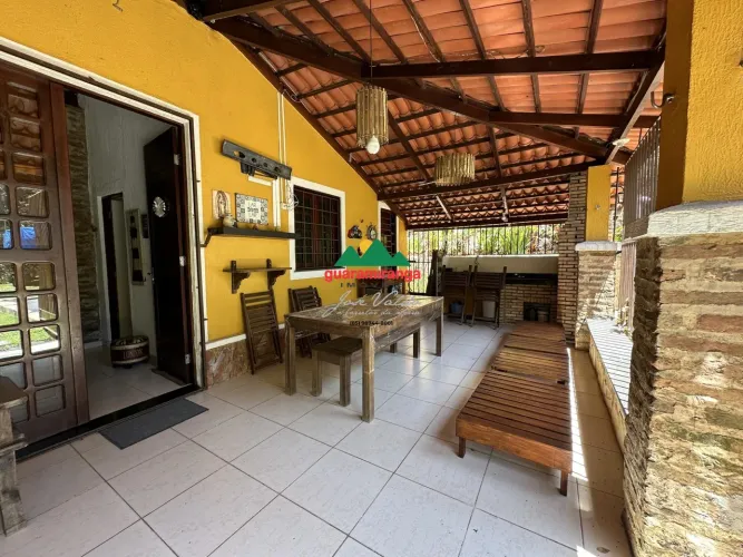 Chácara de 100,29m², com 03 suítes, churrasqueira e varanda em Guaramiranga/CE.