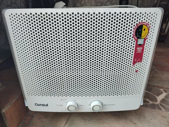 Ar condicionado 10 BTUs 110 volts semi novo 580,00