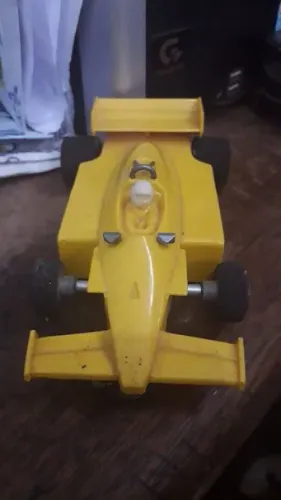 Carrinho de Autorama Estrela Lotus Amarela
