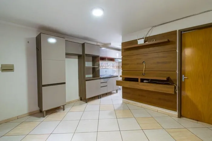 Apartamento 2 quartos com vaga rotativa, semi mobiliado a venda por R$117.000,00, Parque O