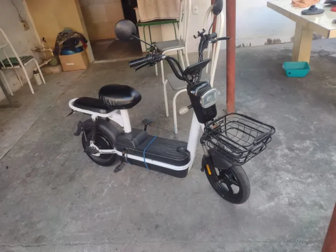 Scooter elétrica