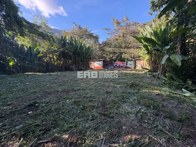 Terreno lado par, a 60m do mar, na praia de Itamambuca