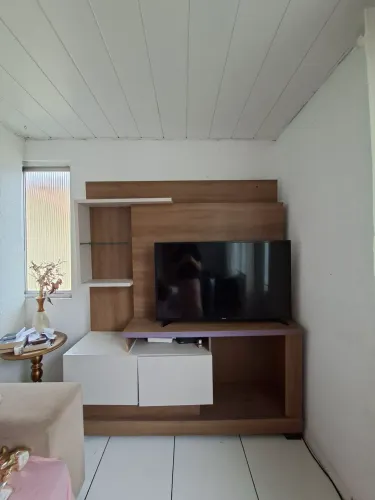 RACK PARA TV - USADO, EM BOAS CONDIÇÕES.