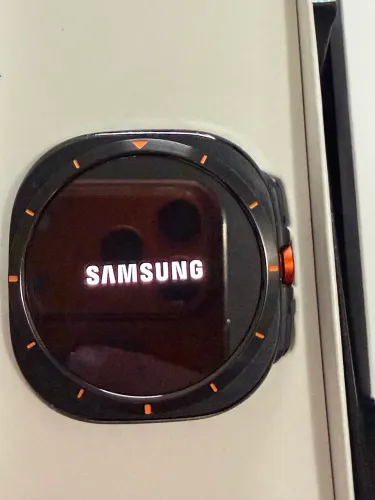 Galaxy Watch Ultra (2024) - impecável.