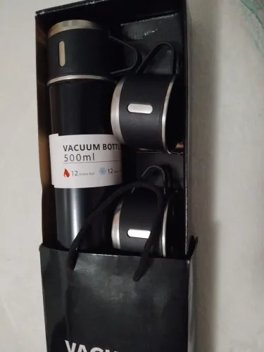 Kit garrafa térmica com canecas alumínio