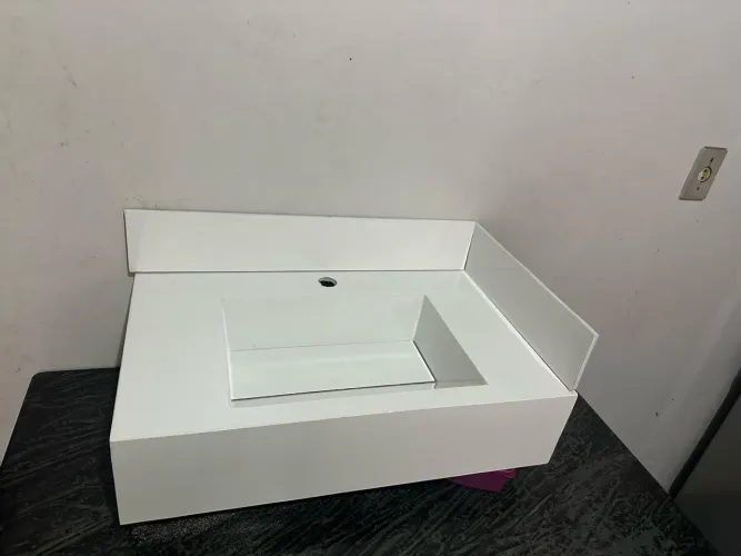 Vendo pia para banheiro nova 60 por 40 nova 200 reais