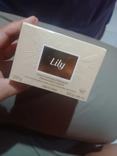 Creme hidratante Lilly