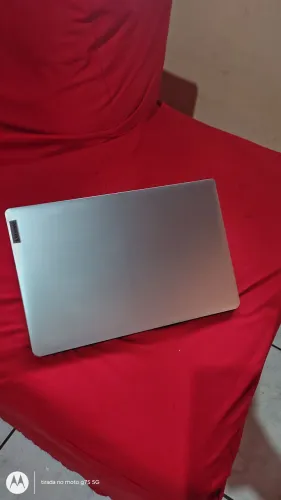 Notebook Lenovo telão top