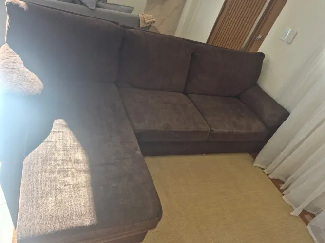 Sofá com Chaise