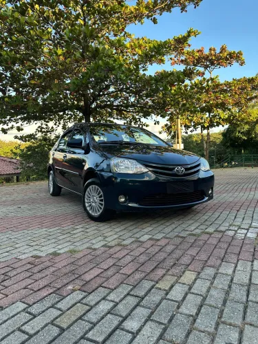 Toyota Etios X Sedan 1.5 Flex 16V 4P Mec. 2015