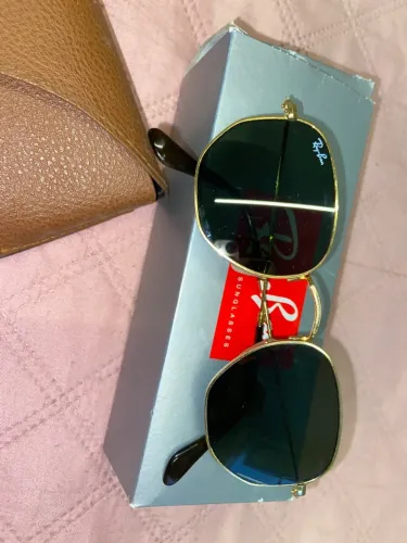 Ray ban