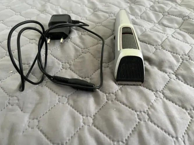 Aparador de Barba e Cabelo Philips Sem Fio + Carregador Original