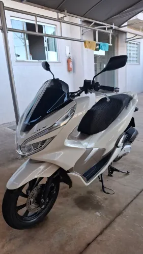 Moto PCX (2019) - Super conservada