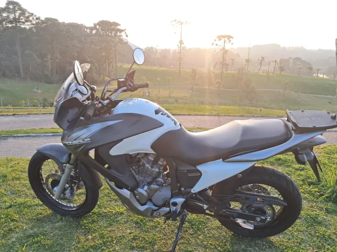 Transalp 700 impecável 