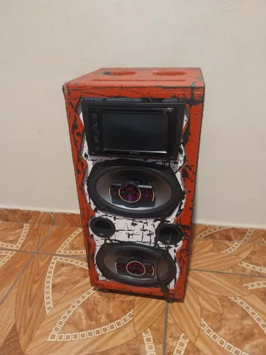 Vendo som automotivo
