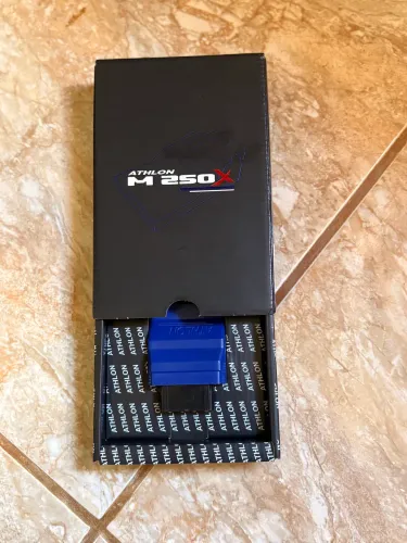 Central Athlon nunca usado m250 x