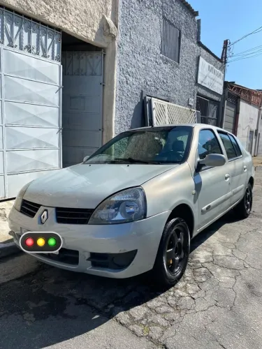 Renault Clio Sed. Privilège Hi-flex 1.6 16V 4P 2008