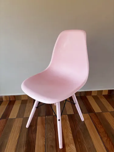 Cadeira rosa bebê