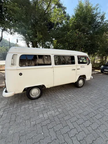Volkswagen Kombi Standard 1.4 MI Total Flex 8V 2013