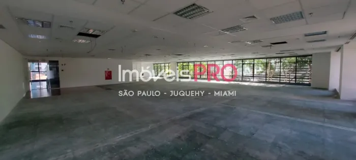 Imóvel em Condomínio de Destaque e Localização Diferenciada.