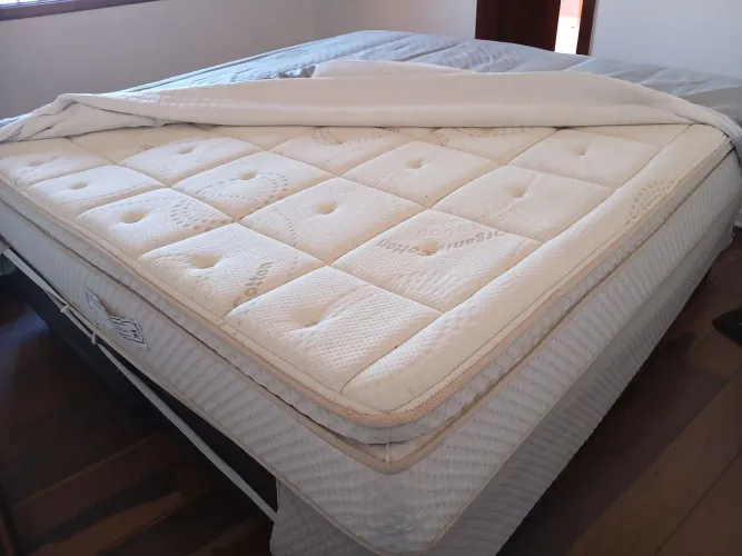 Cama KING KOIL