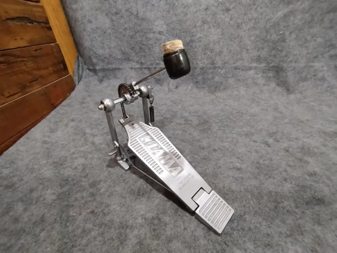 Pedal Tama em Ótimo Estado