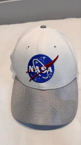 Boné da NASA. Comprado no parque Space Kennedy Center - NEW ERA