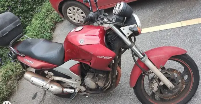 Moto Fazer 250 cilindradas ano 2007