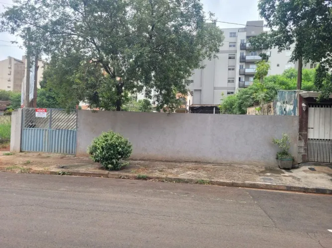 Terreno central, 429 m², R. Paes Leme, 482 - Jd. América