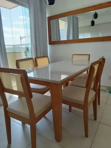 Vendo mesa completa com 6 cadeiras. Pagamento no pix ou passo cartão e divido.