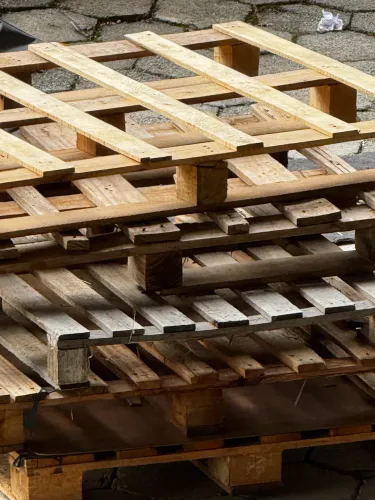 Doação de Paletes Variados Retirada do Lote Completo