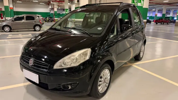 Fiat Idea Attractive 1.4 Fire Flex 8V 5P 2012