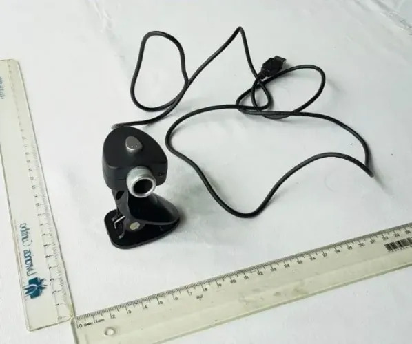 Webcam Leadership - 0.31 Megapixel (640 x 480) - Usada - Funcionando