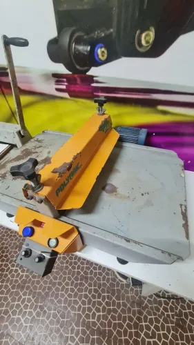 Máquina de Corte e Vinco