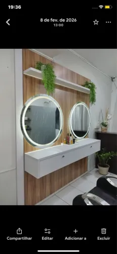 Móvel projetado painel + espelhos 