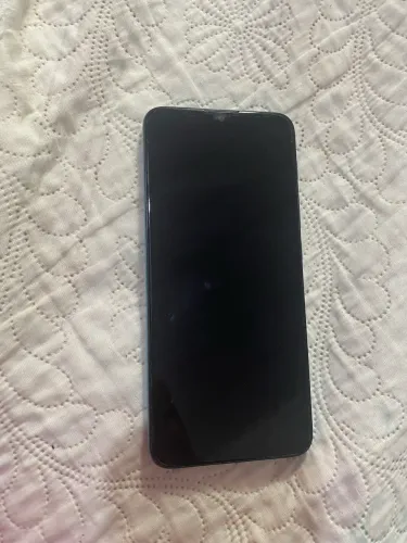 Celular Motorola E20 em perfeito estado 