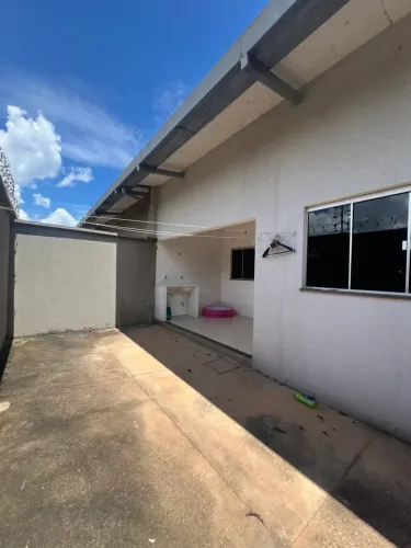 Alugo casa geminada de 2/4 em Condomínio na Orla 14