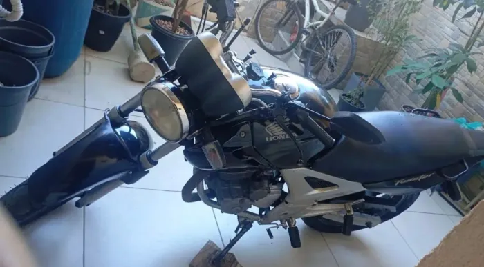 Cbx 250 twister 2002