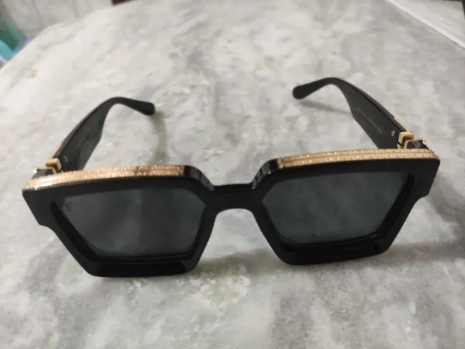 Óculos Louis Vuitton