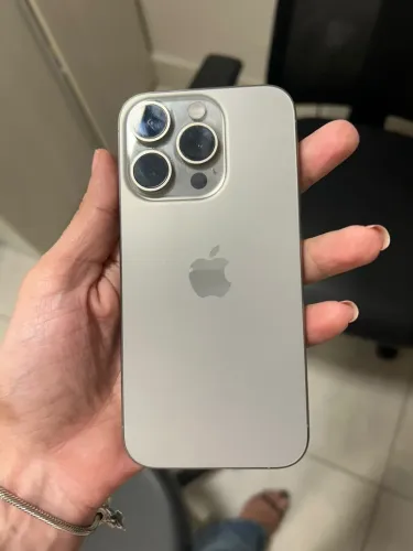 Vendo iPhone 15 pro 128gb