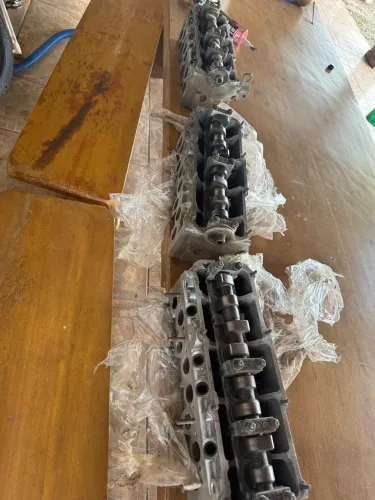 Cabeçote oito válvula todo revisado unilateral.