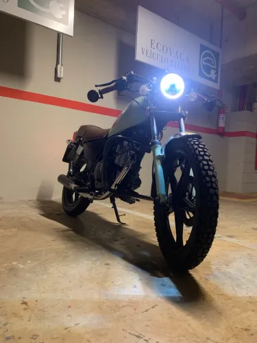 Suzuki Intruder 125 ano 2011 customizada
