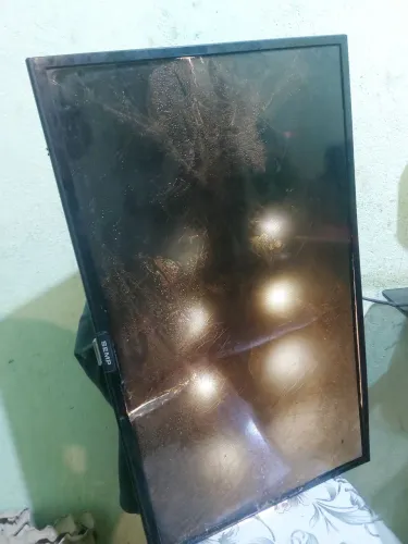 Smart TV Semp TCL 32S5300 32" - Tela Quebrada (Para Retirada de Peças)
