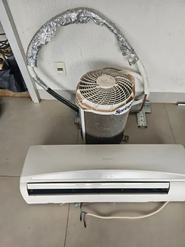 Ar condicionado split Springer 18000 btus