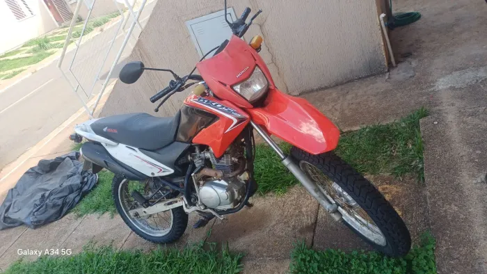 Vendo moto R$9500,00