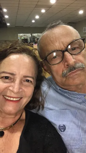 Cuidador de idosos e acompanhamento hospitalar
