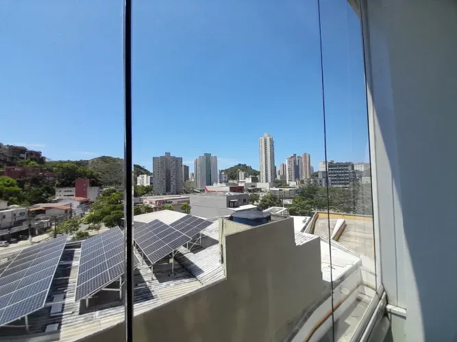 Imóvel para venda em bento ferreira, amplo, sala integrada à varanda, 1 garagem, bela vis