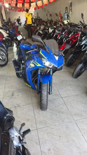 YAMAHA YZR R3 AZUL 2017 Shalon veículos Cariacica